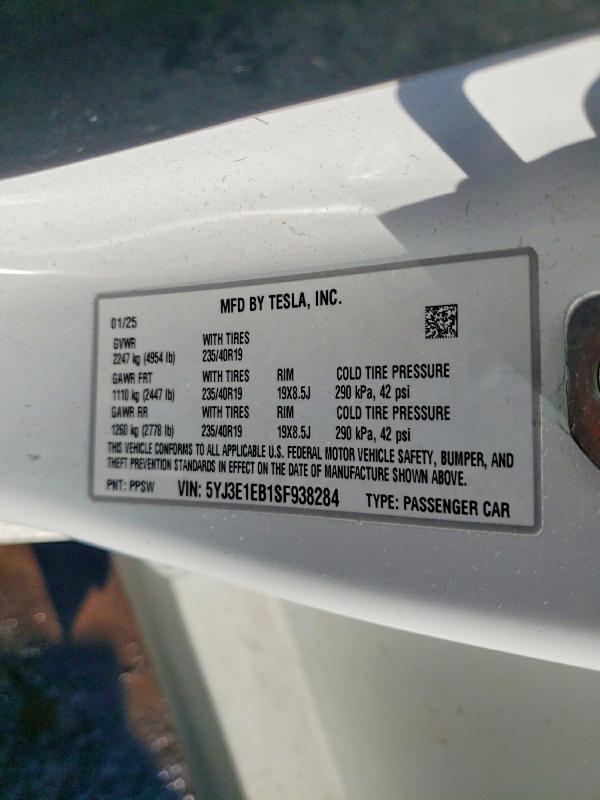 78500415 :رقم المزاد ، 5YJ3E1EB1SF938284 vin ، 2025 Tesla Model 3 مزاد بيع