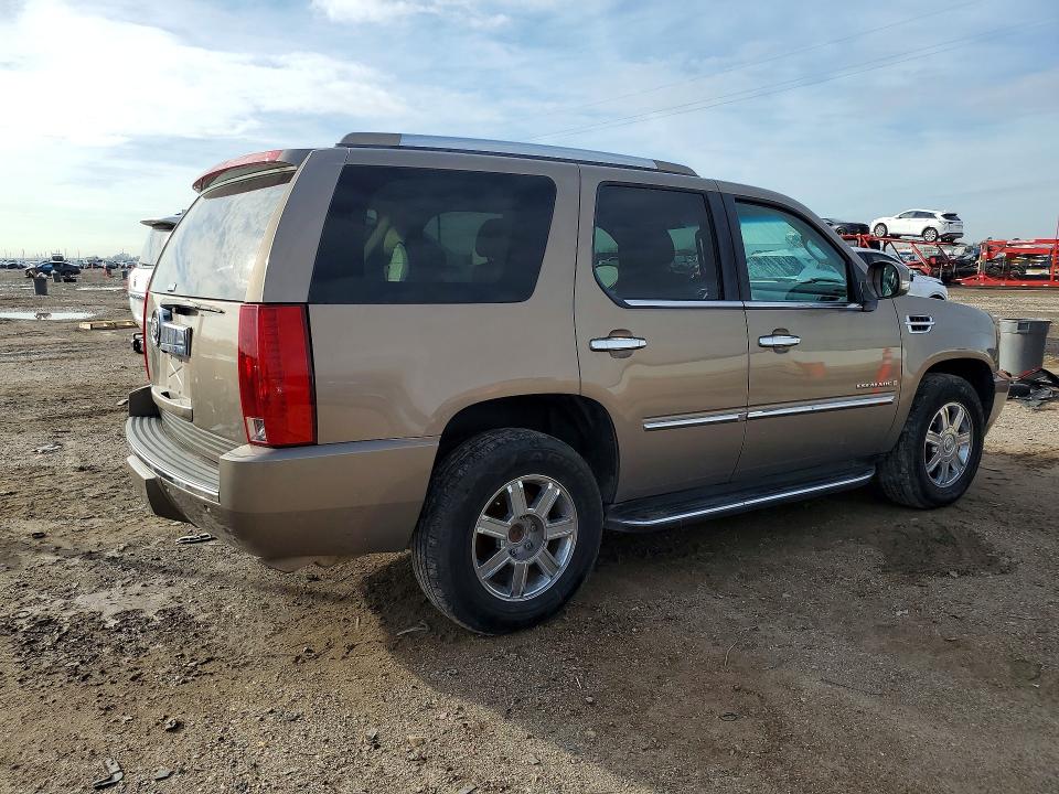 77646915 :رقم المزاد ، 1GYFK63877R327861 vin ، 2007 Cadillac Escalade مزاد بيع