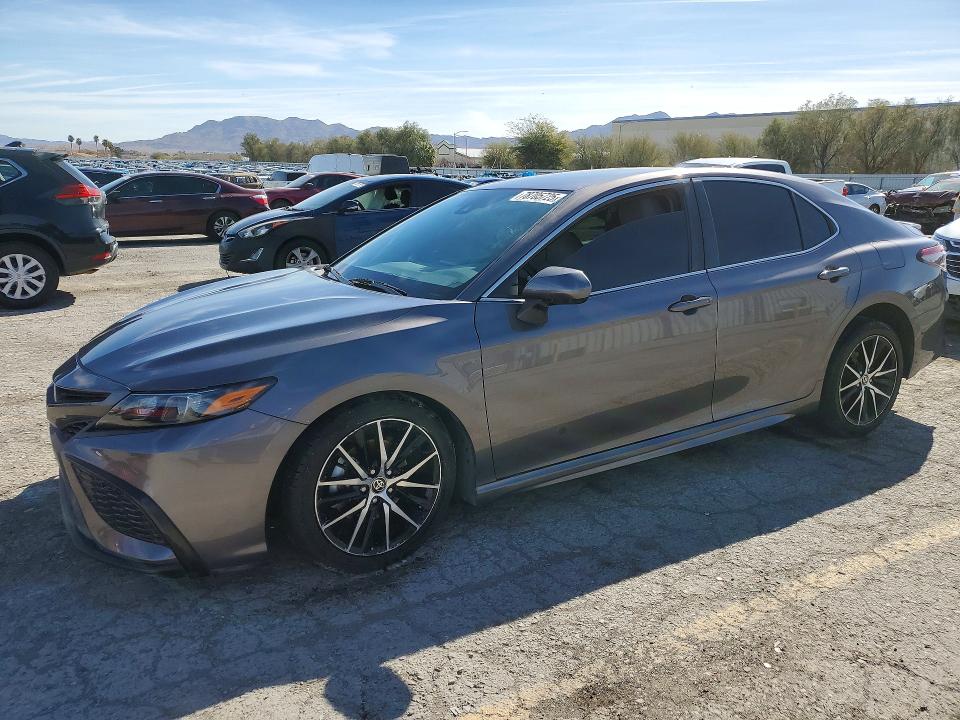 2021 Toyota Camry მანქანა იყიდება აუქციონზე, vin: 4T1G11AK0MU609066, აუქციონის ნომერი: 78705725