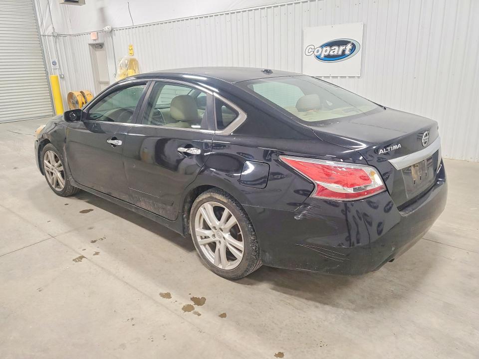48440226 :رقم المزاد ، 1N4BL3AP2FC102443 vin ، 2015 Nissan Altima 3. مزاد بيع