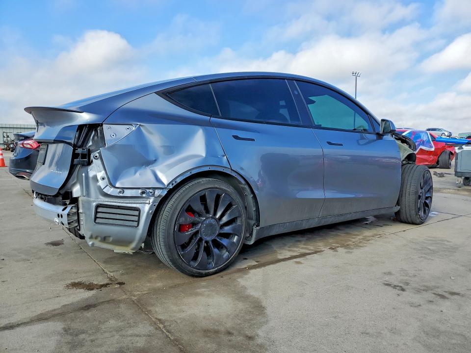 Продаж на аукціоні авто 2025 Tesla Model Y, vin: 7SAYGDEF4SA339738, номер лоту: 76986145