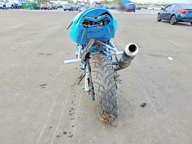 77190595 :رقم المزاد ، JKBZXJB133A020200 vin ، 2003 Kawasaki Zx636 مزاد بيع