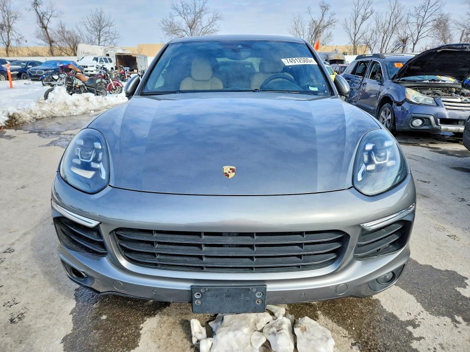 Auction sale of the 2017 Porsche Cayenne, vin: WP1AA2A26HKA92064, lot number: 74912505