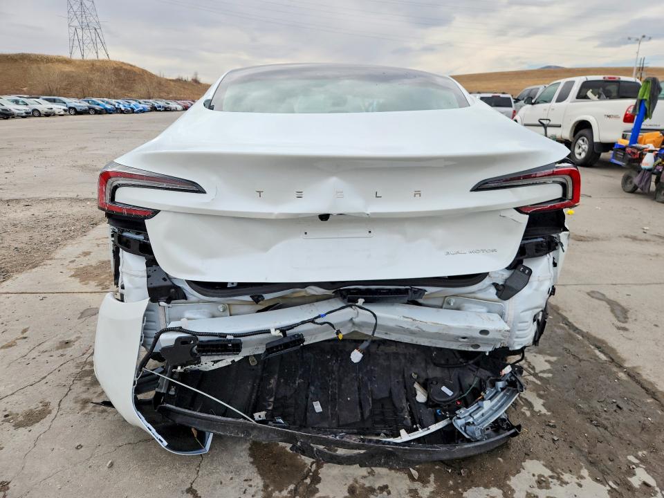 75208285 :رقم المزاد ، 5YJ3E1EB3SF034016 vin ، 2025 Tesla Model 3 مزاد بيع
