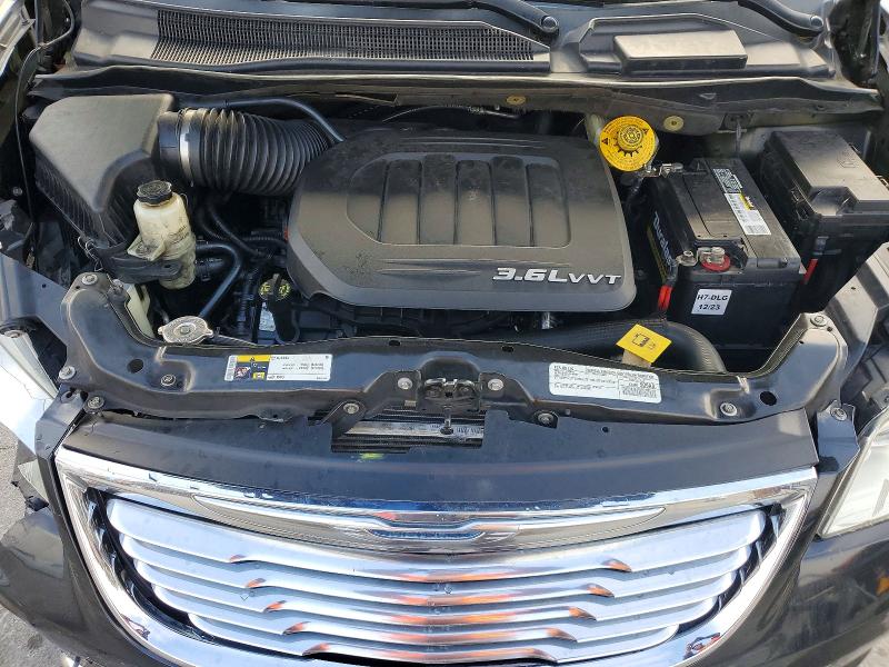 2016 Chrysler Town & Country მანქანა იყიდება აუქციონზე, vin: 2C4RC1BG6GR213825, აუქციონის ნომერი: 77184275