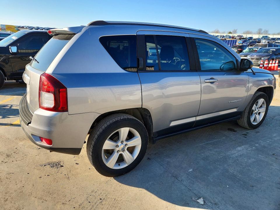 2016 Jeep Compass მანქანა იყიდება აუქციონზე, vin: 1C4NJCBA7GD675289, აუქციონის ნომერი: 77232635