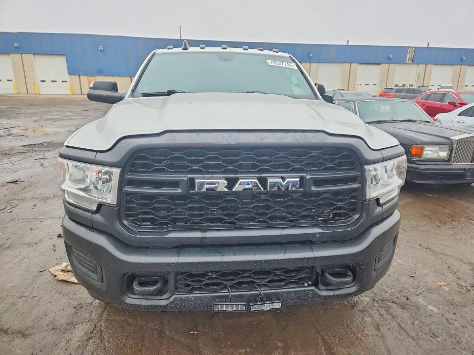 78337745 :رقم المزاد ، 3C63RRGL5NG379255 vin ، 2022 Ram 3500 مزاد بيع