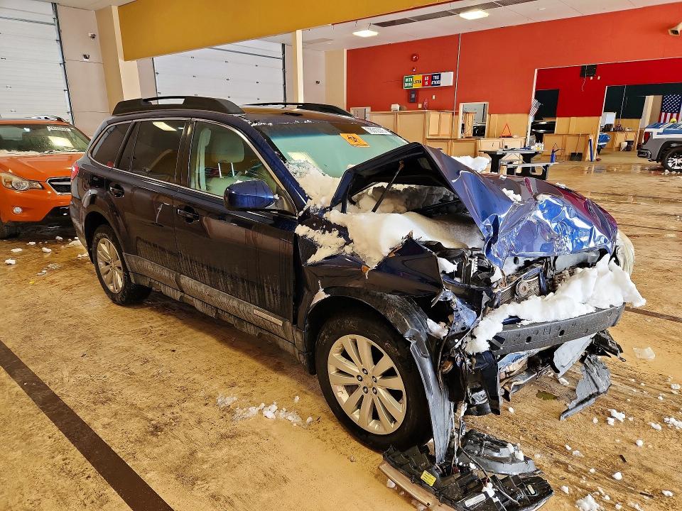 2010 Subaru Outback მანქანა იყიდება აუქციონზე, vin: 4S4BRBGC0A3338651, აუქციონის ნომერი: 78312375