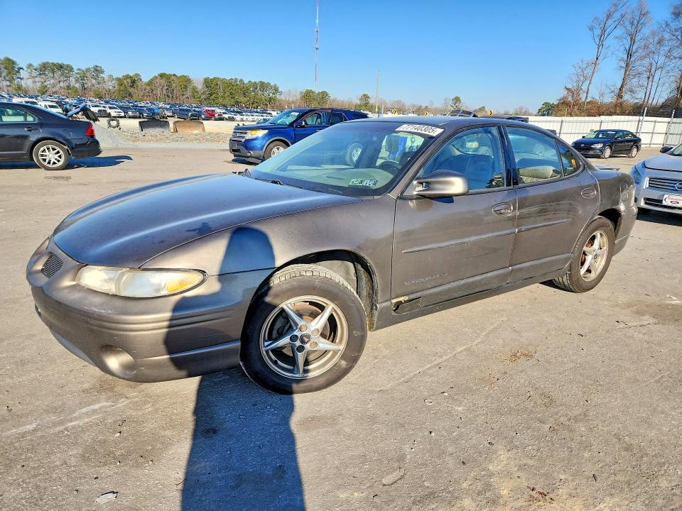 77140305 :رقم المزاد ، 1G2WP52K51F118016 vin ، 2001 Pontiac Grand Prix مزاد بيع