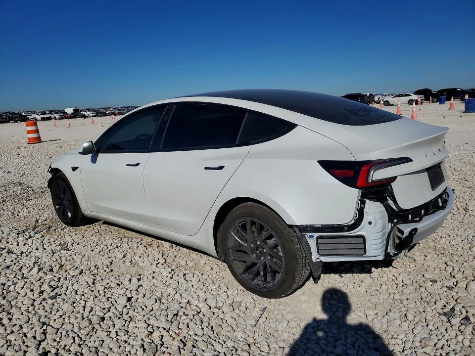 2026 Tesla Model 3 მანქანა იყიდება აუქციონზე, vin: 5YJ3E1EA8TF116140, აუქციონის ნომერი: 75793155