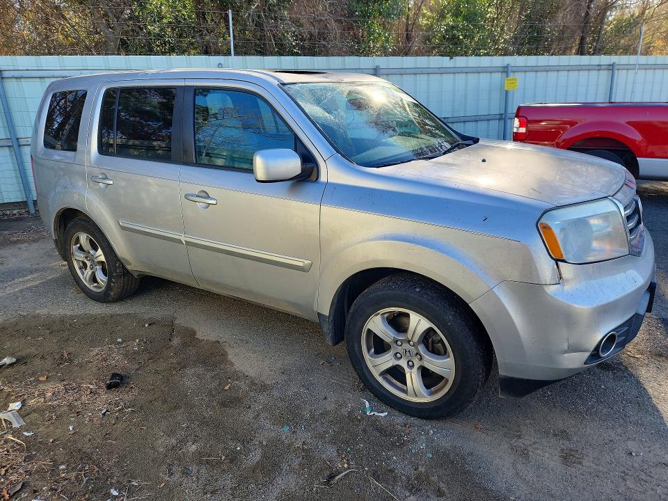 Продаж на аукціоні авто 2015 Honda Pilot Exl, vin: 5FNYF4H50FB054191, номер лоту: 76643205