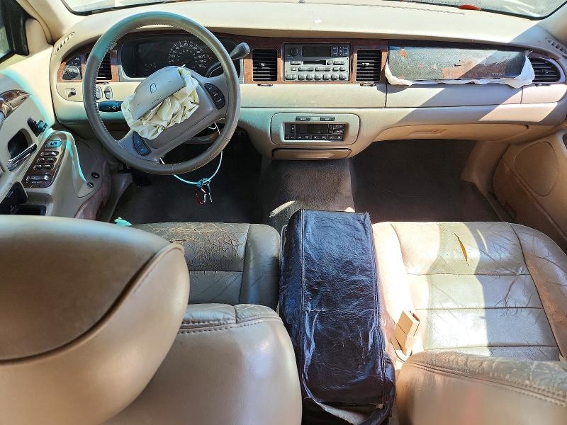 Auction sale of the 2001 Lincoln Town Car, vin: 1LNHM81W51Y734589, lot number: 75931535