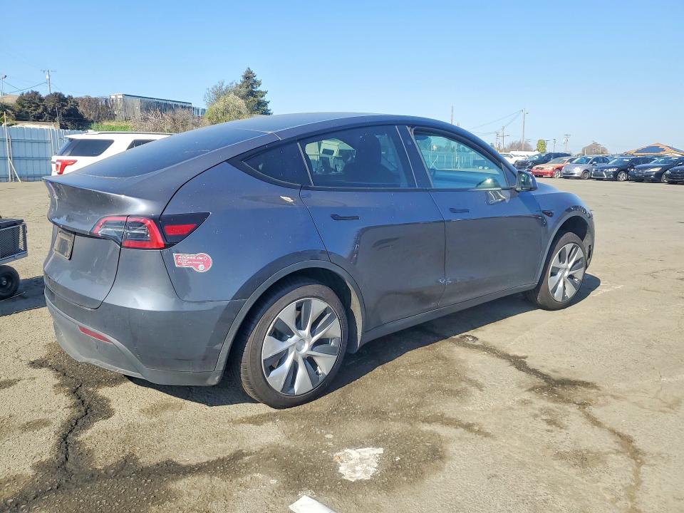 Продаж на аукціоні авто 2023 Tesla Model Y, vin: 7SAYGDED2PF964857, номер лоту: 76658105