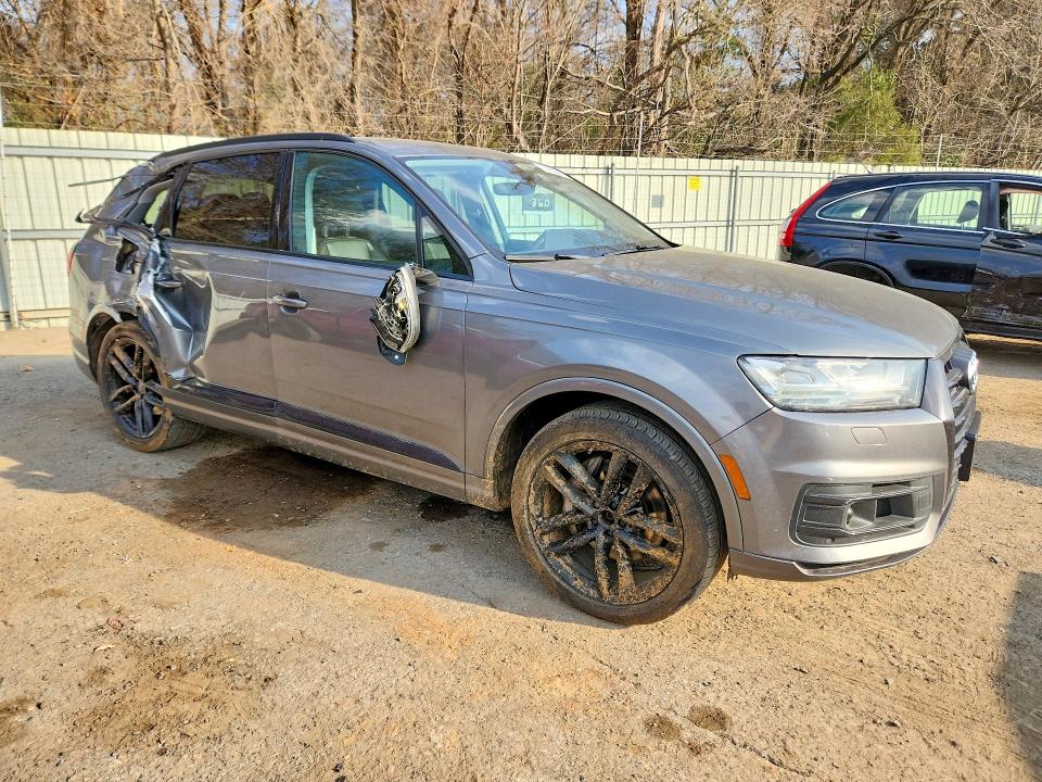 Продаж на аукціоні авто 2017 Audi Q7, vin: WA1VAAF74HD022529, номер лоту: 77462845