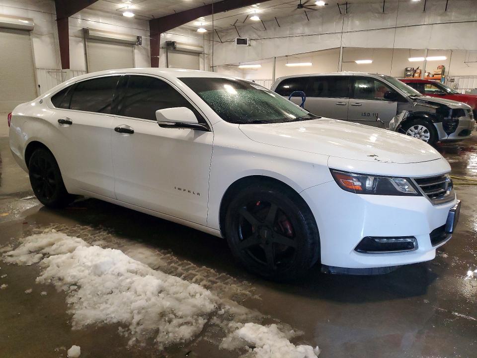 77195235 :رقم المزاد ، 1G1105S31JU121079 vin ، 2018 Chevrolet Impala مزاد بيع