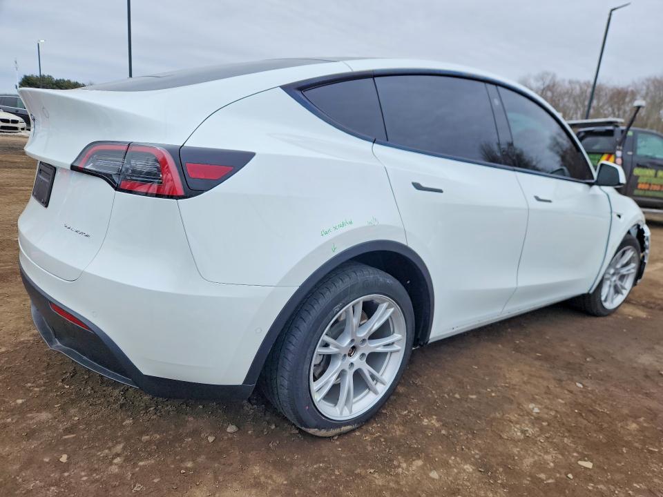 2022 Tesla Model Y მანქანა იყიდება აუქციონზე, vin: 7SAYGDEE4NF512110, აუქციონის ნომერი: 76696335
