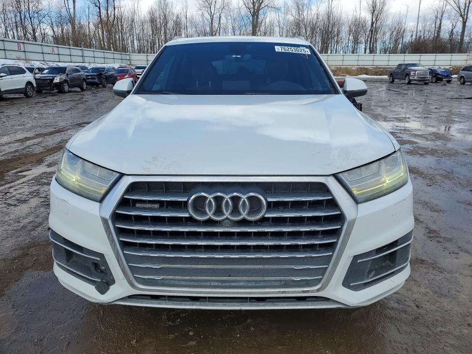 76253025 :رقم المزاد ، WA1LHAF75HD038385 vin ، 2017 Audi Q7 مزاد بيع