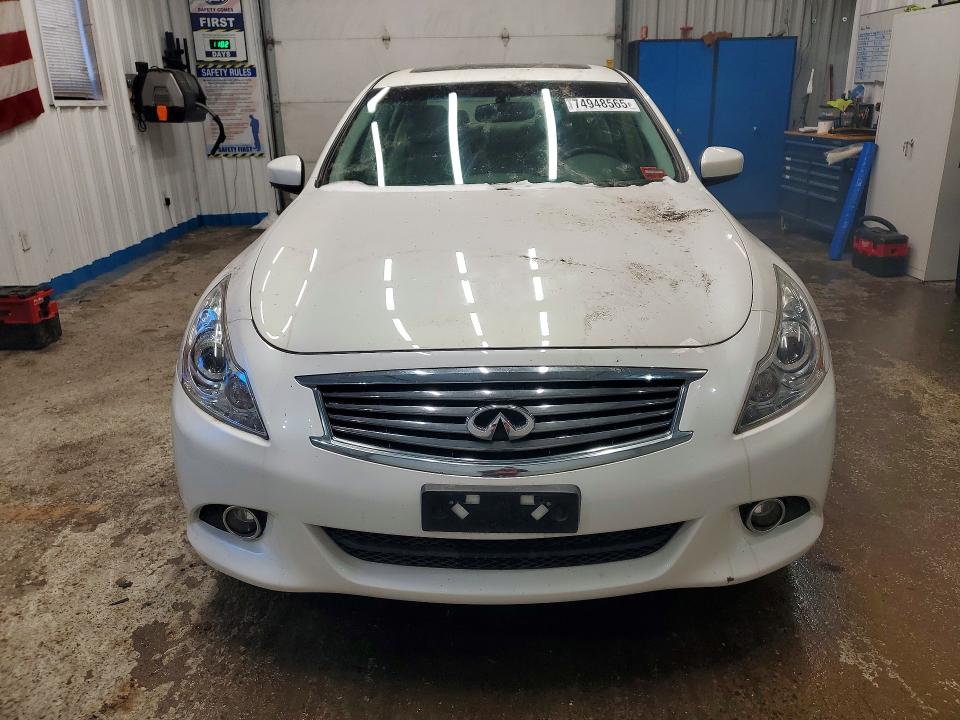74948565 :رقم المزاد ، JN1CV6AR6FM524563 vin ، 2015 Infiniti Q40 مزاد بيع