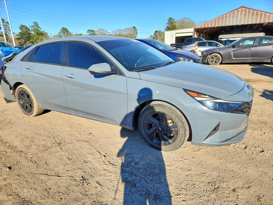 2022 Hyundai Elantra მანქანა იყიდება აუქციონზე, vin: KMHLM4AG8NU339816, აუქციონის ნომერი: 78527575