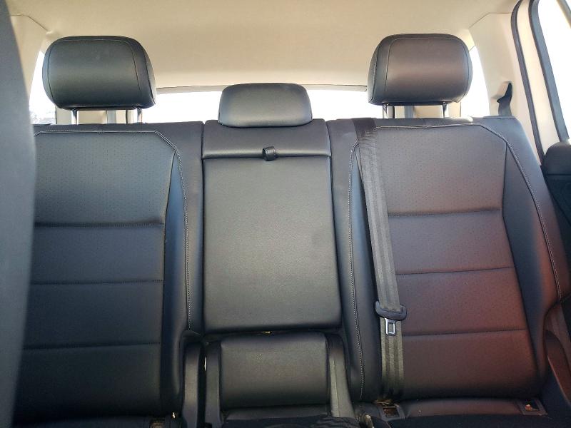 Продаж на аукціоні авто 2017 Volkswagen Tiguan, vin: 3VV3B7AX6JM059372, номер лоту: 74932335