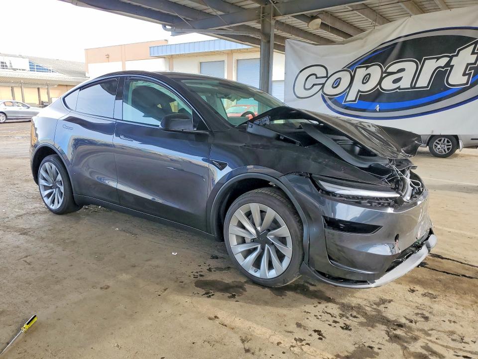 Продажа на аукционе авто 2026 Tesla Model Y, vin: 7SAYGDED4TF565409, номер лота: 76642165