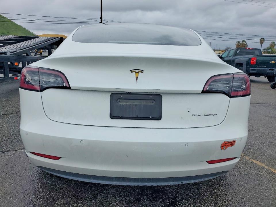 Продажа на аукционе авто 2019 Tesla Model 3, vin: 5YJ3E1EB6KF418615, номер лота: 75235625