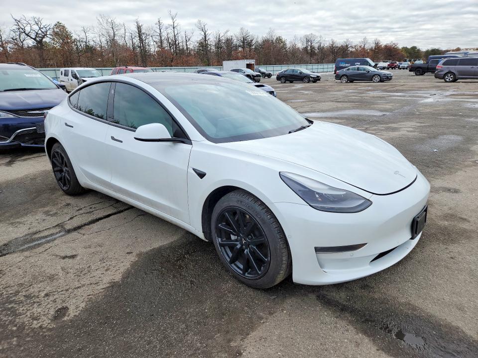 Продаж на аукціоні авто 2022 Tesla Model 3, vin: 5YJ3E1EB2NF228525, номер лоту: 73557125