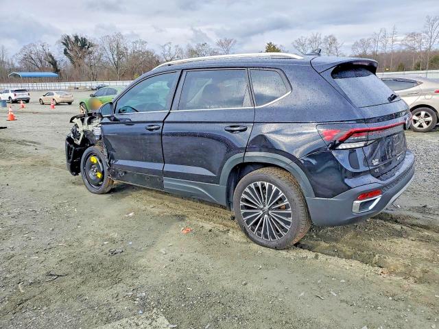 78077555 :رقم المزاد ، 3VVEC7B25SM037437 vin ، 2025 Volkswagen Taos مزاد بيع