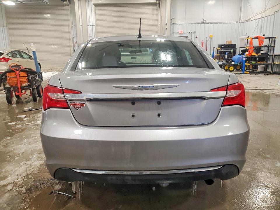 75383175 :رقم المزاد ، 1C3CCBAB3DN667786 vin ، 2013 Chrysler 200 مزاد بيع