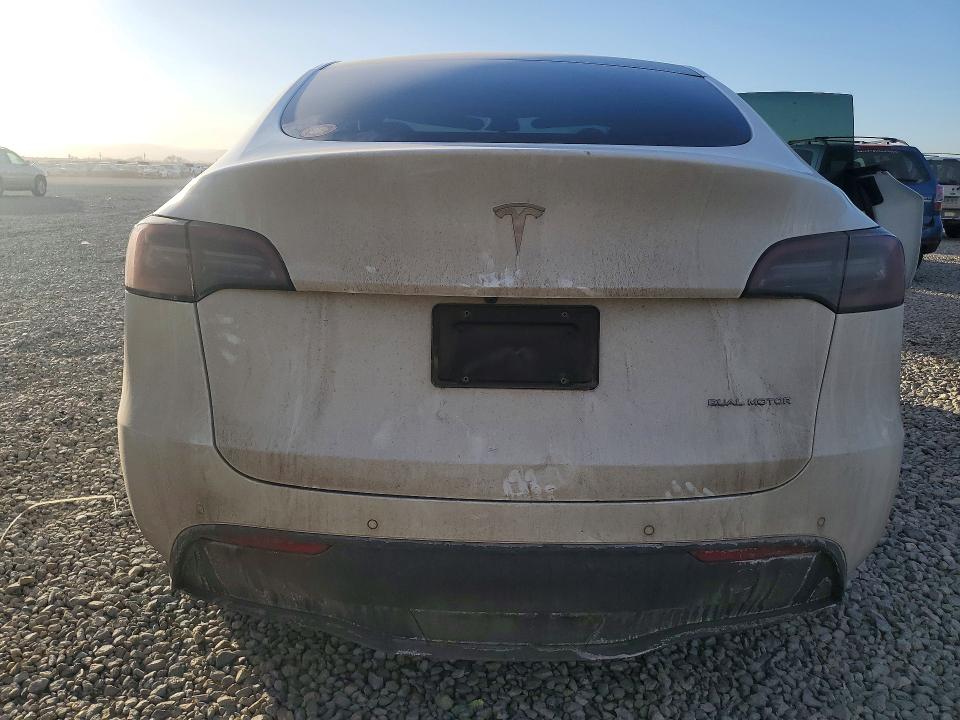2022 Tesla Model Y მანქანა იყიდება აუქციონზე, vin: 7SAYGDEE5NA017671, აუქციონის ნომერი: 75992735