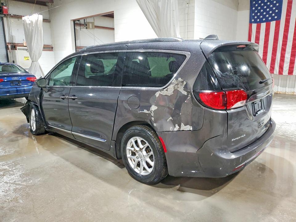 Продажа на аукционе авто 2020 Chrysler Pacifica, vin: 2C4RC1BG3LR268842, номер лота: 77854545