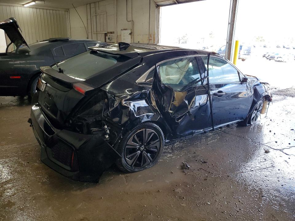 76410985 :رقم المزاد ، SHHFK7H5XHU233375 vin ، 2017 Honda Civic مزاد بيع