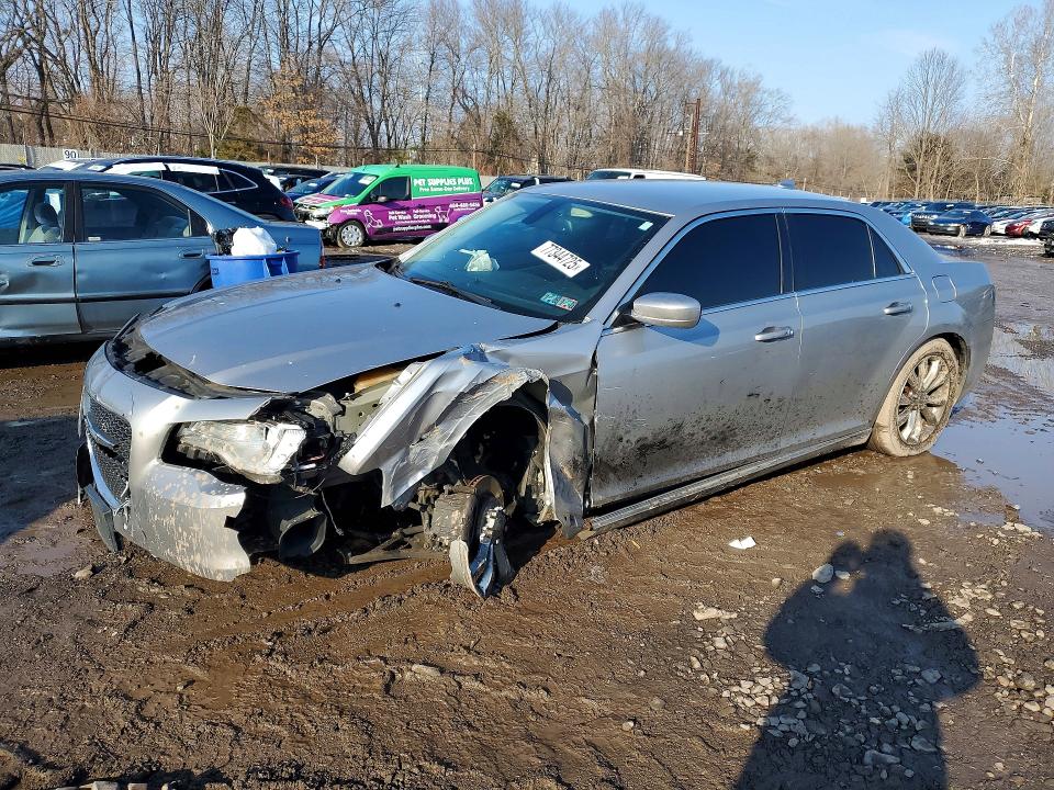 Aukcja sprzedaży 2015 Chrysler 300, vin: 2C3CCARG7FH899409, numer aukcji: 77344725