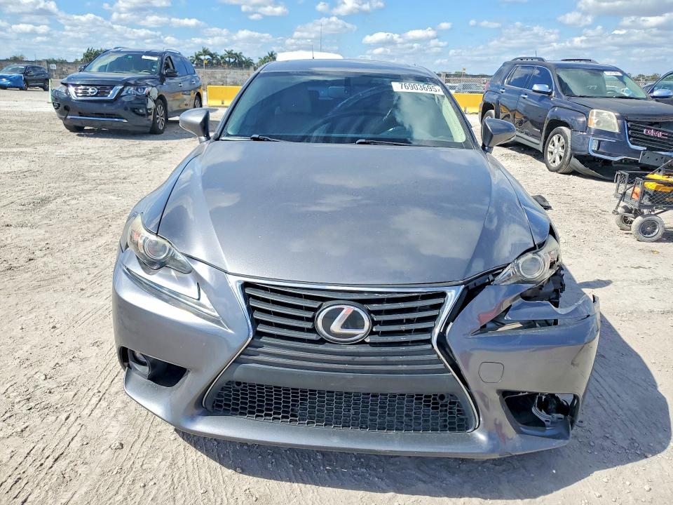 Продажа на аукционе авто 2016 Lexus Is, vin: JTHBA1D2XG5010117, номер лота: 76903695