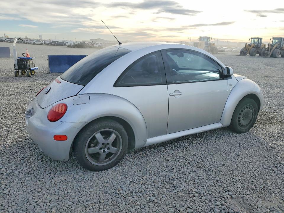 76661525 :رقم المزاد ، 3VWCA21C5YM473963 vin ، 2000 Volkswagen New Beetle مزاد بيع
