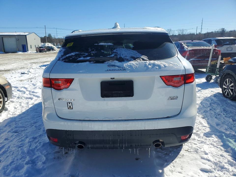 Продаж на аукціоні авто 2019 Jaguar F-pace, vin: SADCJ2FXXKA610919, номер лоту: 76474595