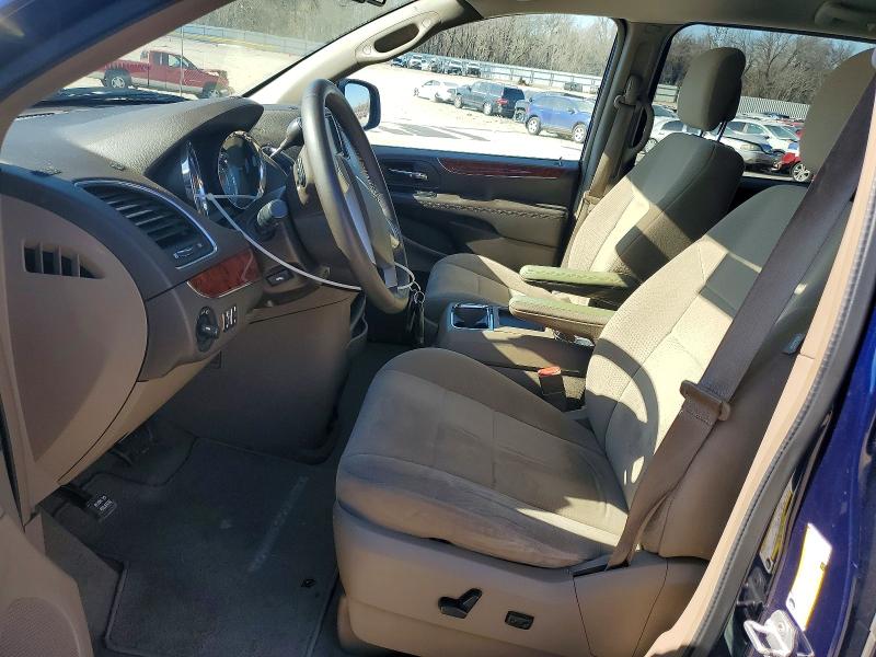 2012 Chrysler Town & Cou მანქანა იყიდება აუქციონზე, vin: 2C4RC1BG2CR233077, აუქციონის ნომერი: 77002035