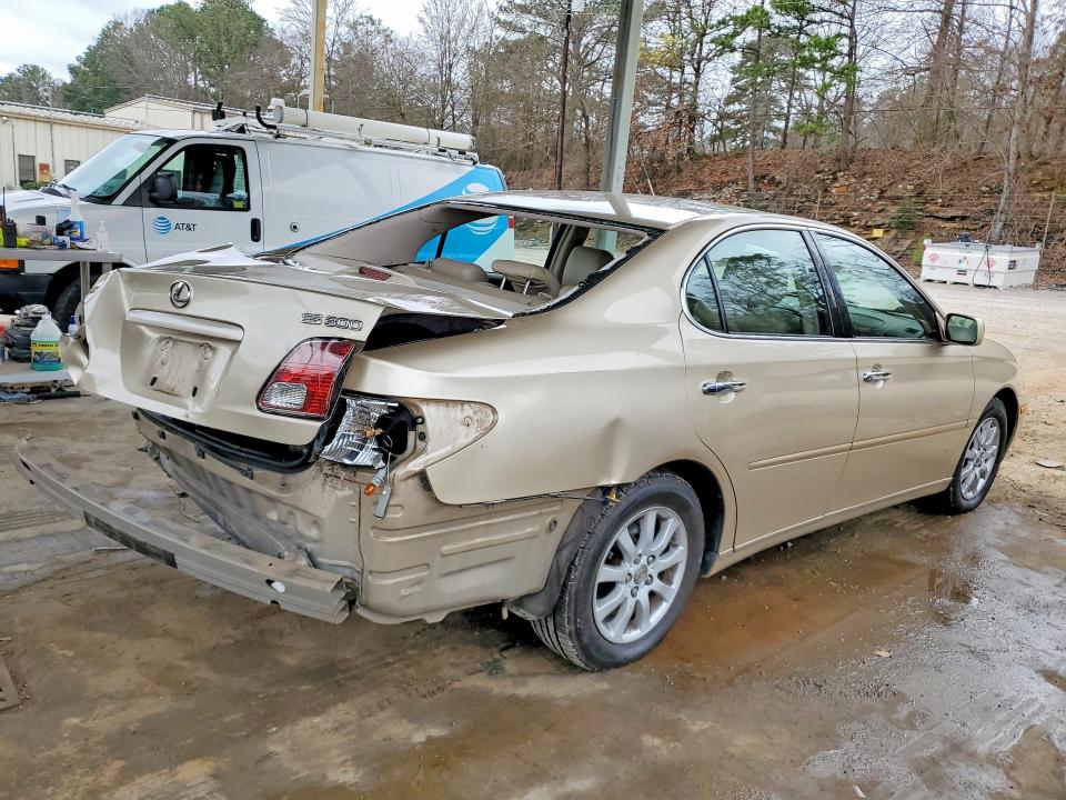 2003 Lexus Es მანქანა იყიდება აუქციონზე, vin: JTHBF30G136009215, აუქციონის ნომერი: 76803575