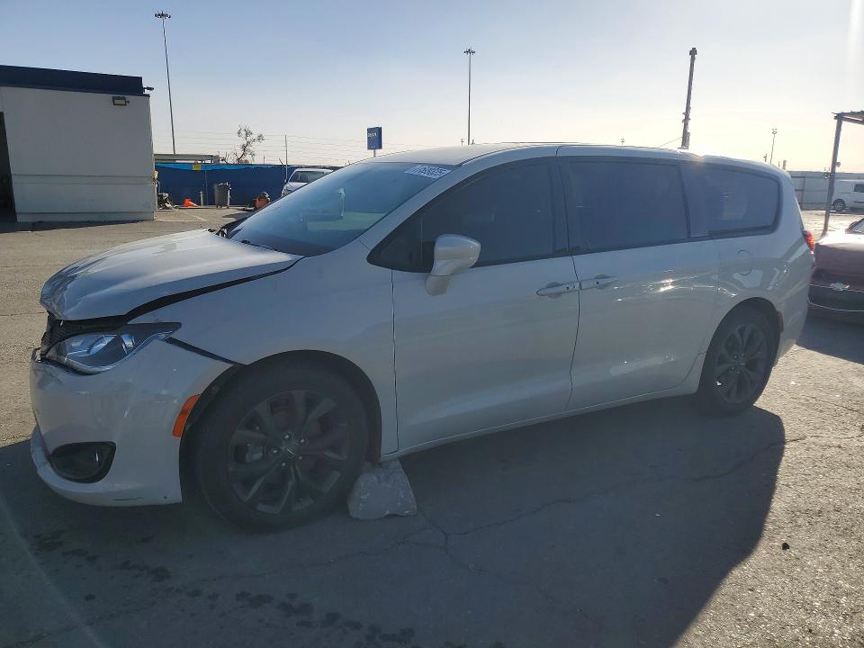 77599325 :رقم المزاد ، 2C4RC1FG7LR109929 vin ، 2020 Chrysler Pacifica مزاد بيع