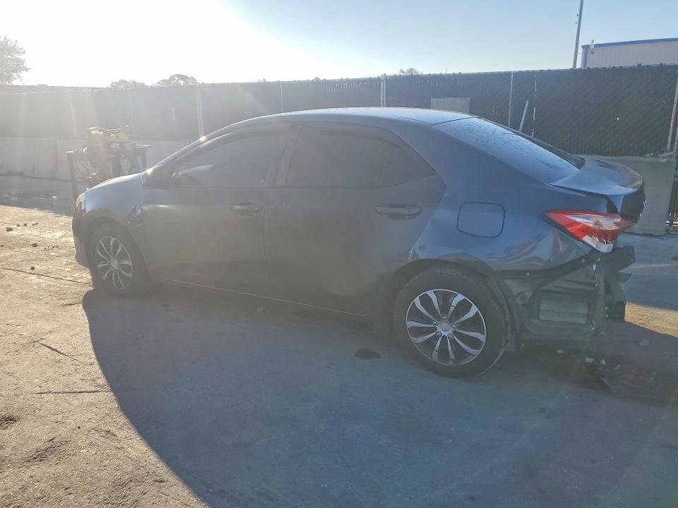 76398905 :رقم المزاد ، 5YFBURHEXHP626786 vin ، 2017 Toyota Corolla مزاد بيع