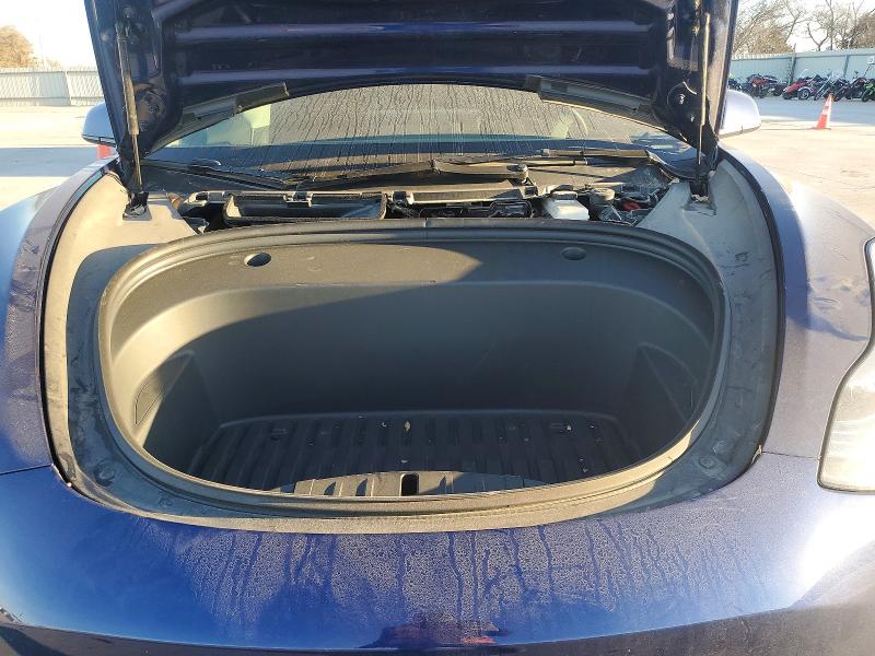 Продажа на аукционе авто 2023 Tesla Model 3, vin: 5YJ3E1EAXPF565003, номер лота: 74896415