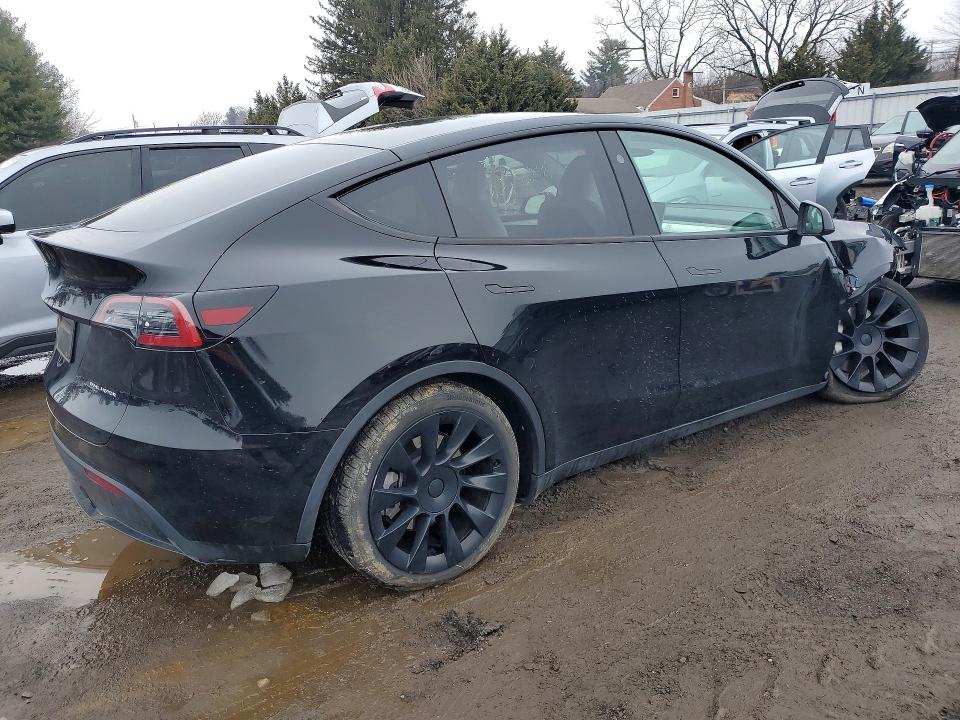 Продажа на аукционе авто 2023 Tesla Model Y, vin: 7SAYGDEE6PF792177, номер лота: 75404475