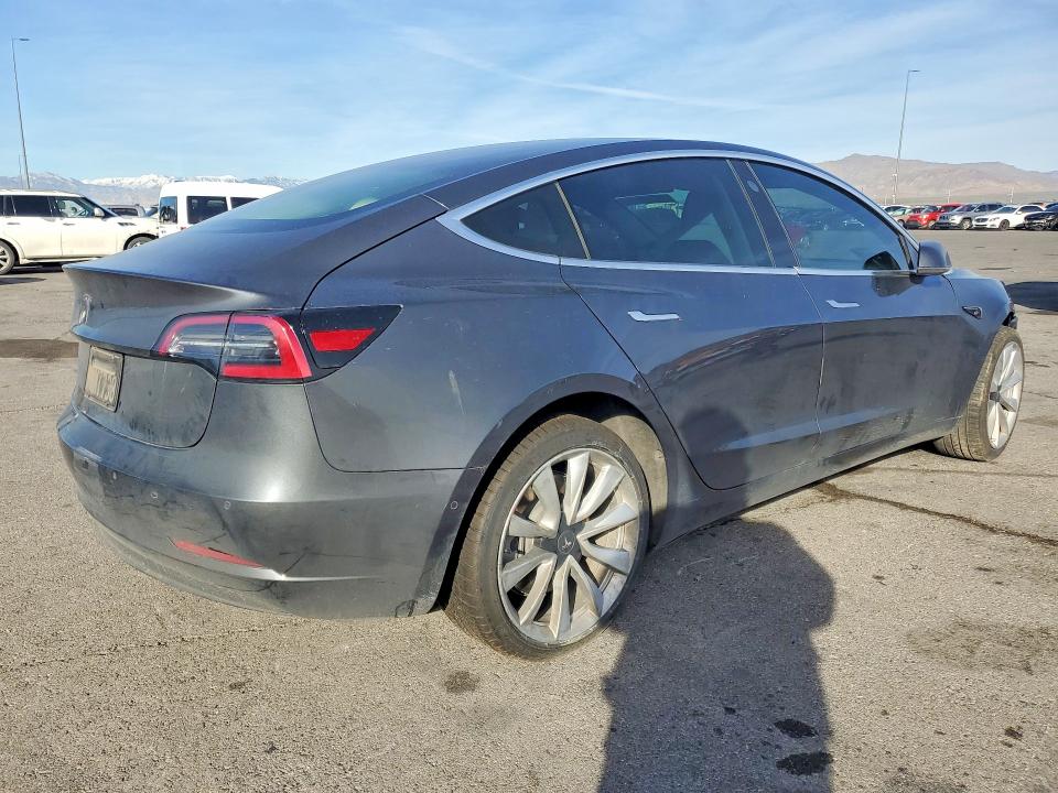 Продажа на аукционе авто 2019 Tesla Model 3, vin: 5YJ3E1EA6KF538082, номер лота: 79299835