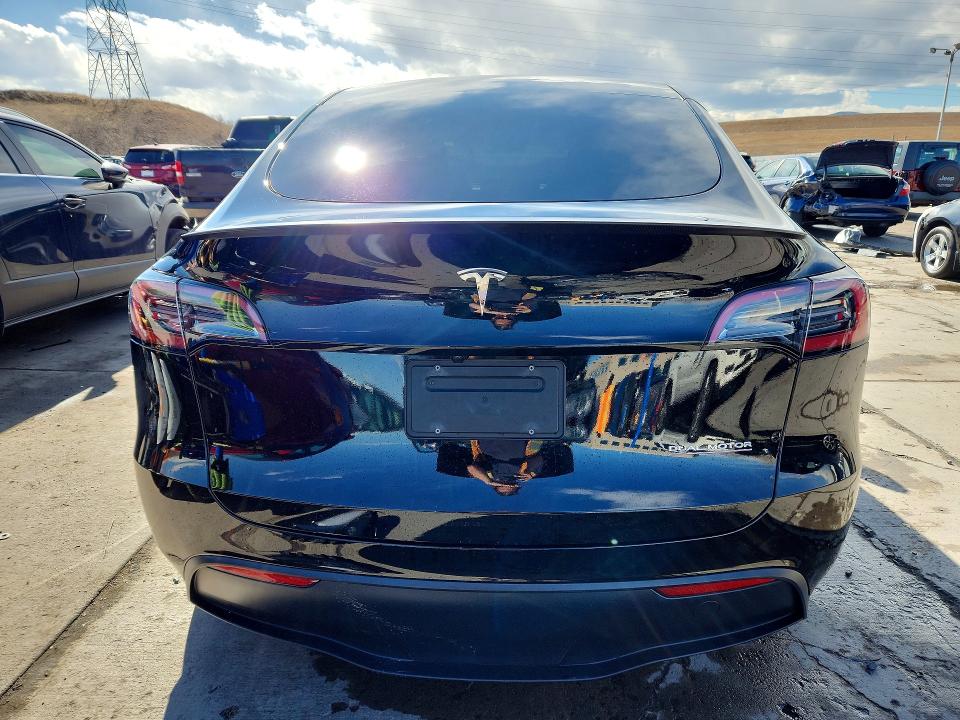 Продажа на аукционе авто 2025 Tesla Model Y, vin: 7SAYGDEFXSF265227, номер лота: 77200995