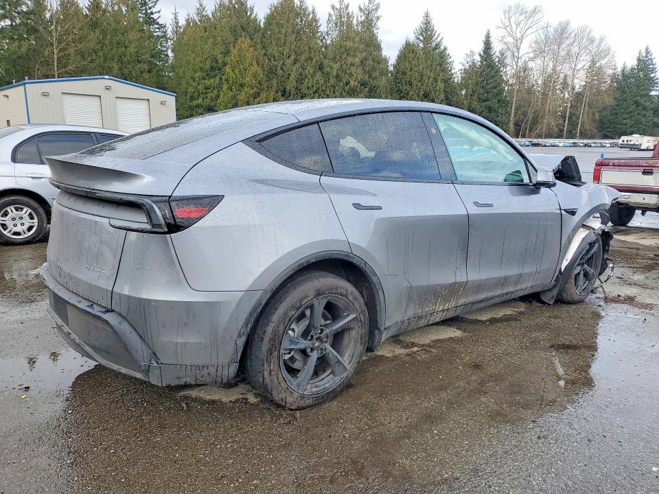 2026 Tesla Model Y მანქანა იყიდება აუქციონზე, vin: 7SAYGDEE8TF426702, აუქციონის ნომერი: 77808005