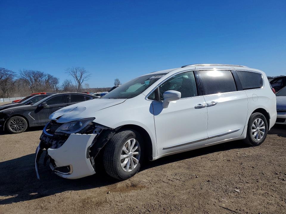 Aukcja sprzedaży 2019 Chrysler Pacifica, vin: 2C4RC1BG4KR650196, numer aukcji: 77810615
