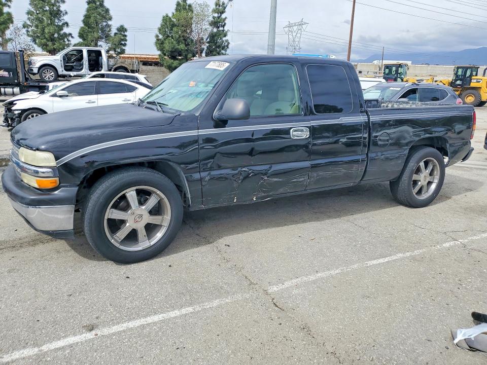 77177885 :رقم المزاد ، 2GCEC19V811186099 vin ، 2001 Chevrolet Silverado مزاد بيع