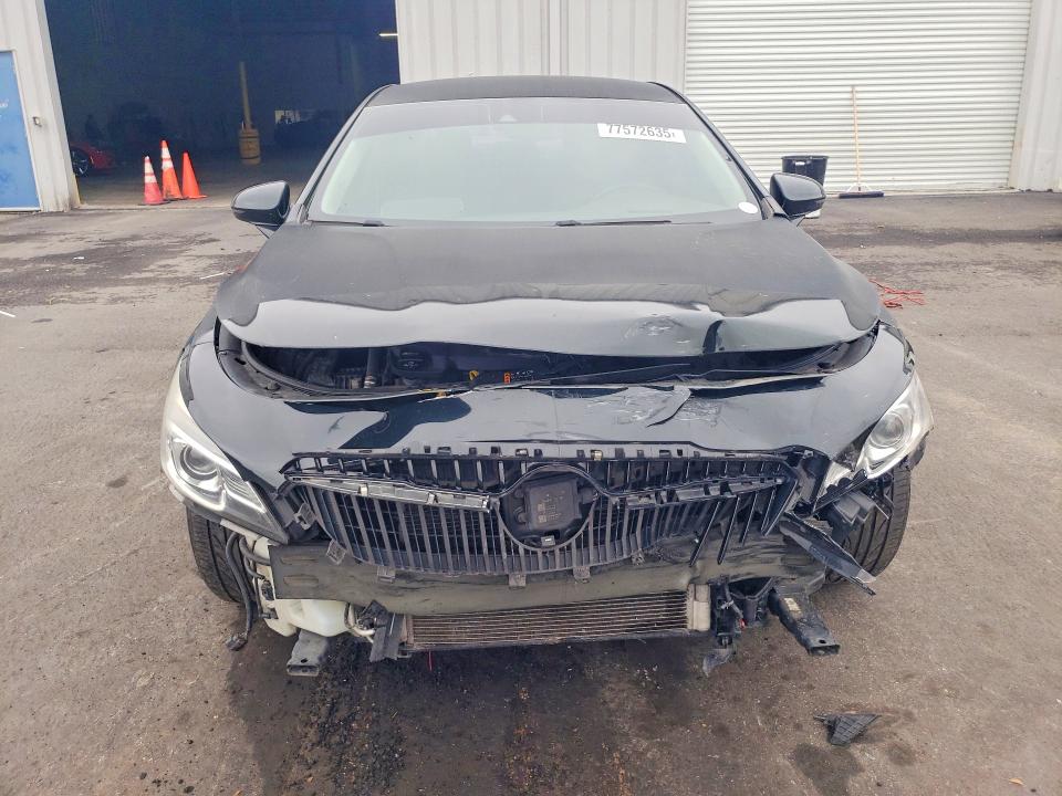 77572635 :رقم المزاد ، 1G4ZS5SS7HU191123 vin ، 2017 Buick Lacrosse مزاد بيع