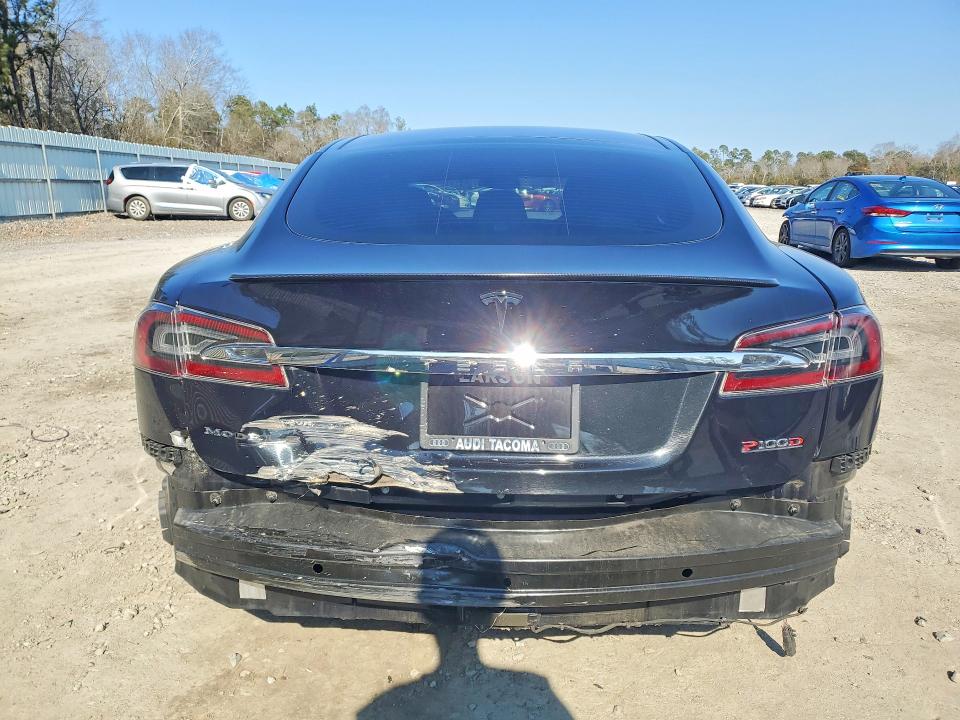 76702135 :رقم المزاد ، 5YJSA1E47GF161271 vin ، 2016 Tesla Model S مزاد بيع