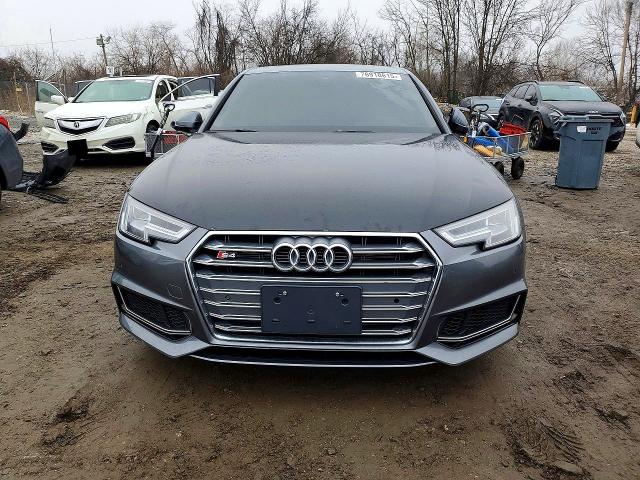 Продаж на аукціоні авто 2018 Audi A4, vin: WAUENAF40JA060151, номер лоту: 76918615